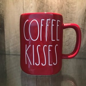Rae Dunn Coffee kisses mug - Canadian release